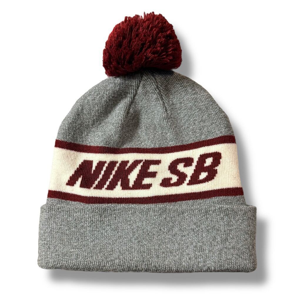 NIKE SB Beanie Unisex Snow Board Gray Oxblood Toque Knit Cap Winter Ski Gorpcore